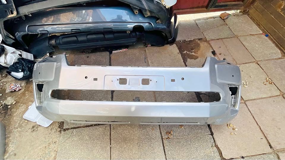 Toyota Land Cruiser Prada VX Bumper 2023 - Private Seller Toyota Land Cruiser Prada VX Bumper 2023 - Private Seller