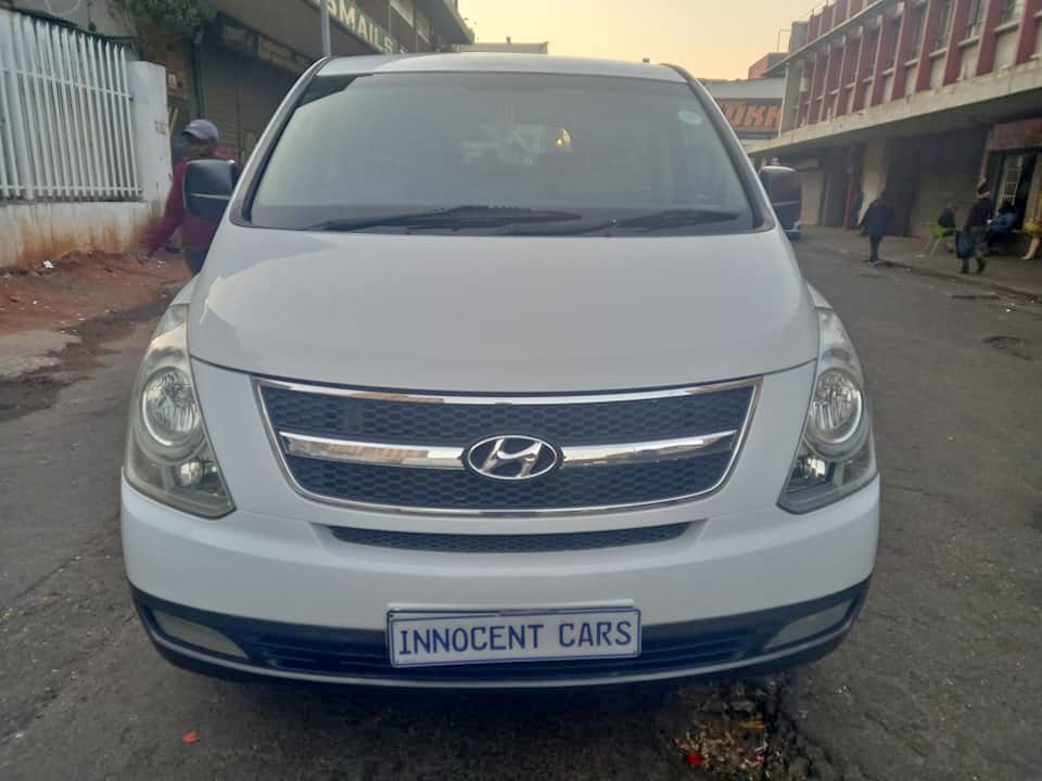 2013 HYUNDAI H1 BUS 2.5 DIESEL, AUTOMATIC, WHITE COLOR,  MILEAGE 116000