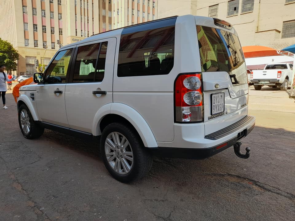 2012 Range Rover Discovery 4 4.0 Available