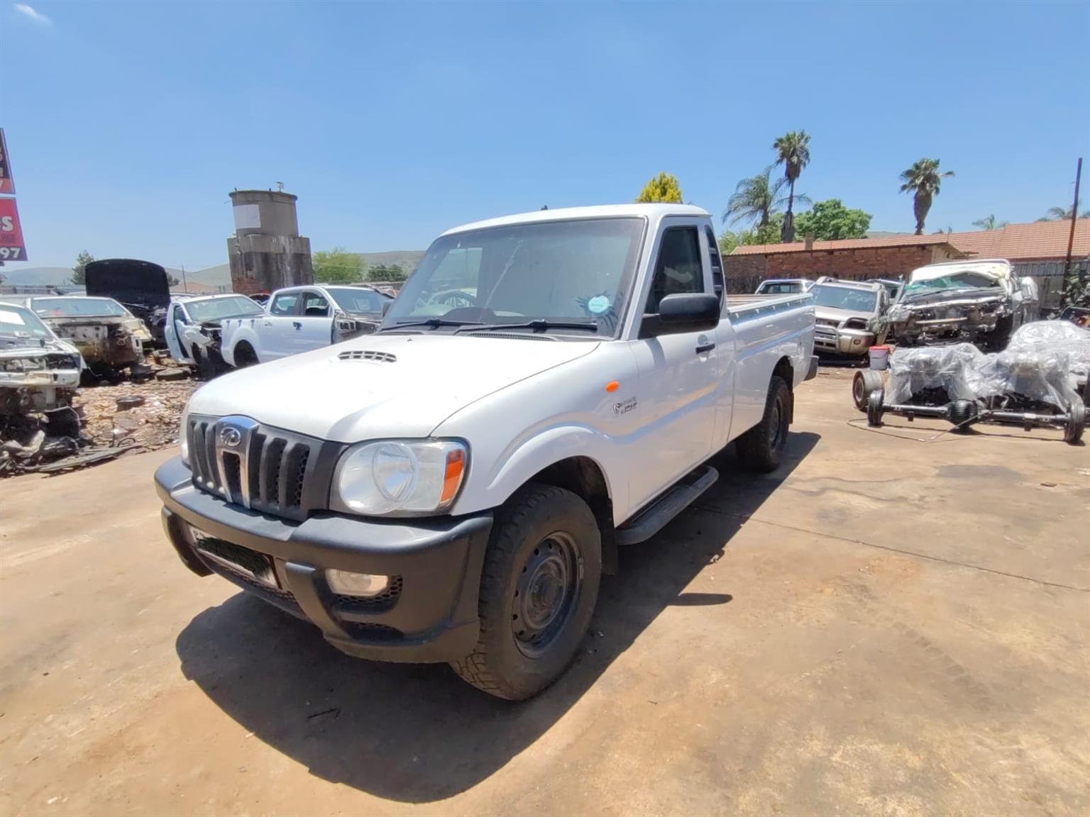 2017 Mahindra Scorpio Pik Up Mhawk diesel manual stripping for spares