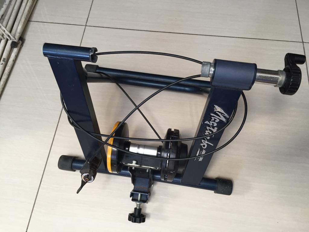 minoura magturbo bike trainer price