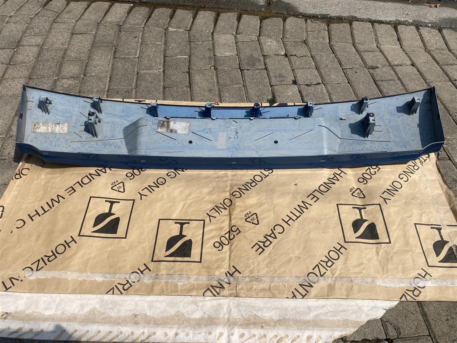 2018 HYUNDAI TUCSON TAILGATE ARCH MOULDING FOR SALE. IN EXCELLENT CONDITION - Private Seller
