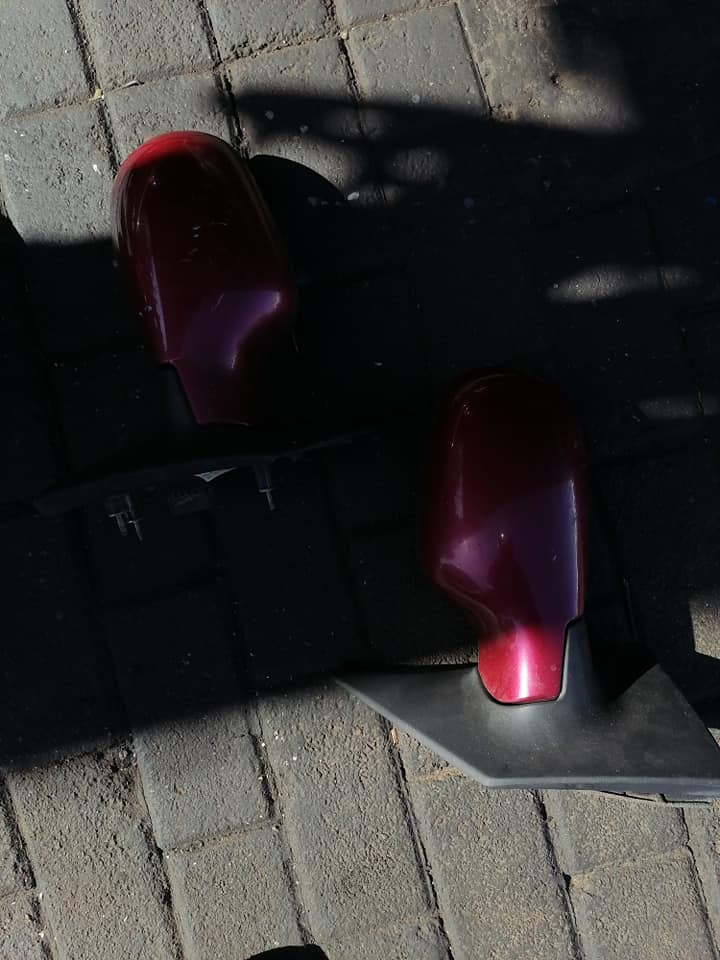 Renault scenic 1 side mirrors - Private Seller Renault scenic 1 side mirrors - Private Seller