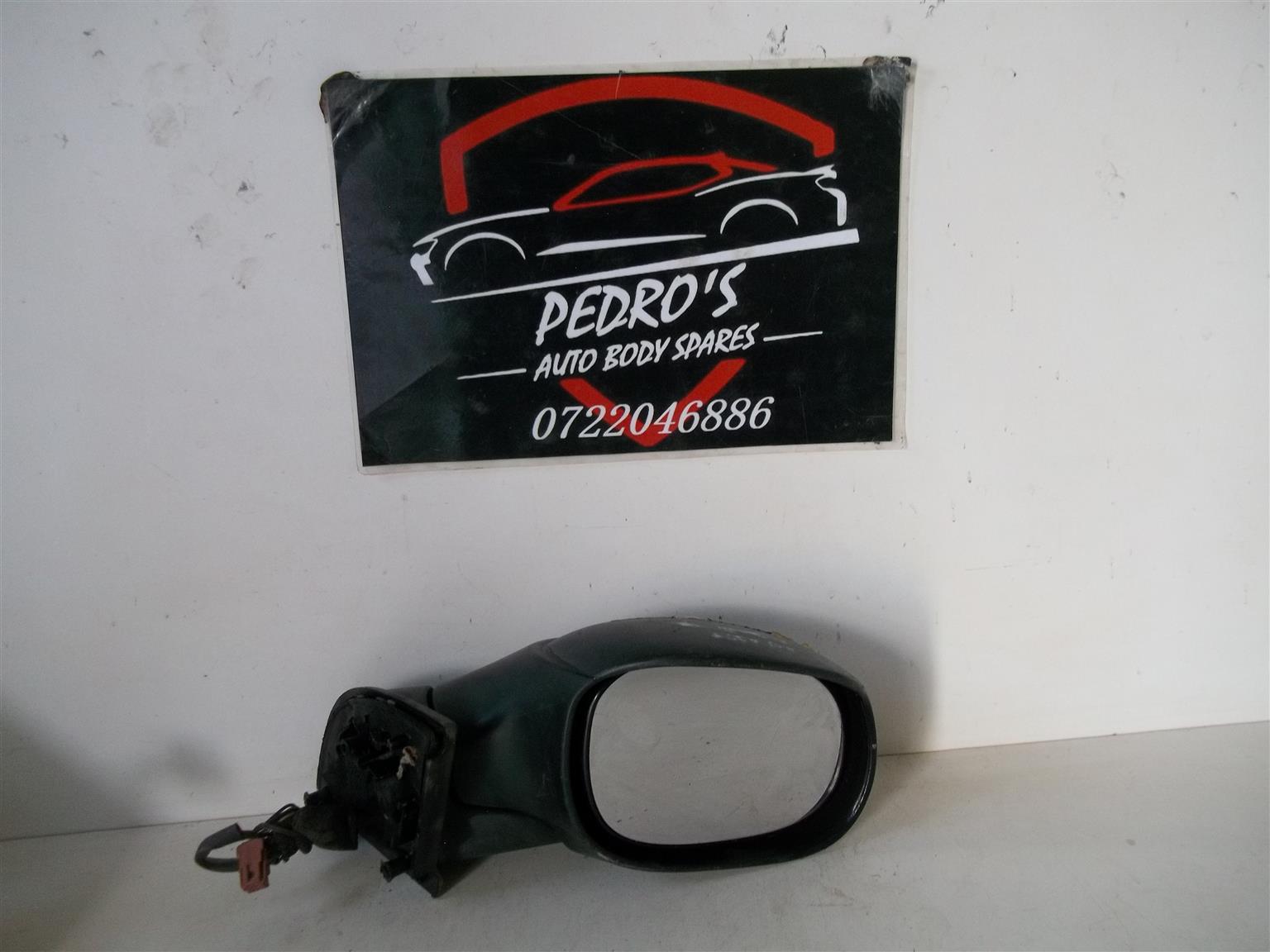 Citroen C3 '02-'09 right mirror (Electric) - Private Seller Citroen C3 '02-'09 right mirror (Electric) - Private Seller