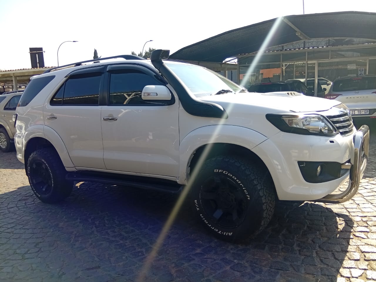 2015 Toyota Fortuner 4X4 3.0 SUV 7Seater D4D Diesel MINT Manual 165,000km Leathe
