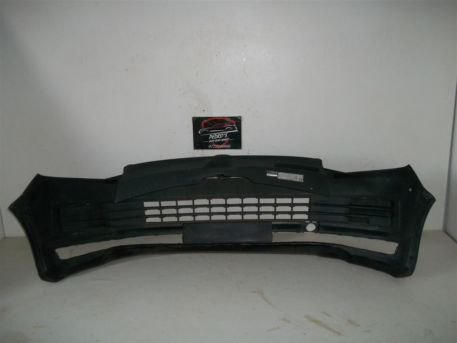VW Transporter '15-'20 front bumper with grilles - Private Seller VW Transporter '15-'20 front bumper with grilles - Private Seller