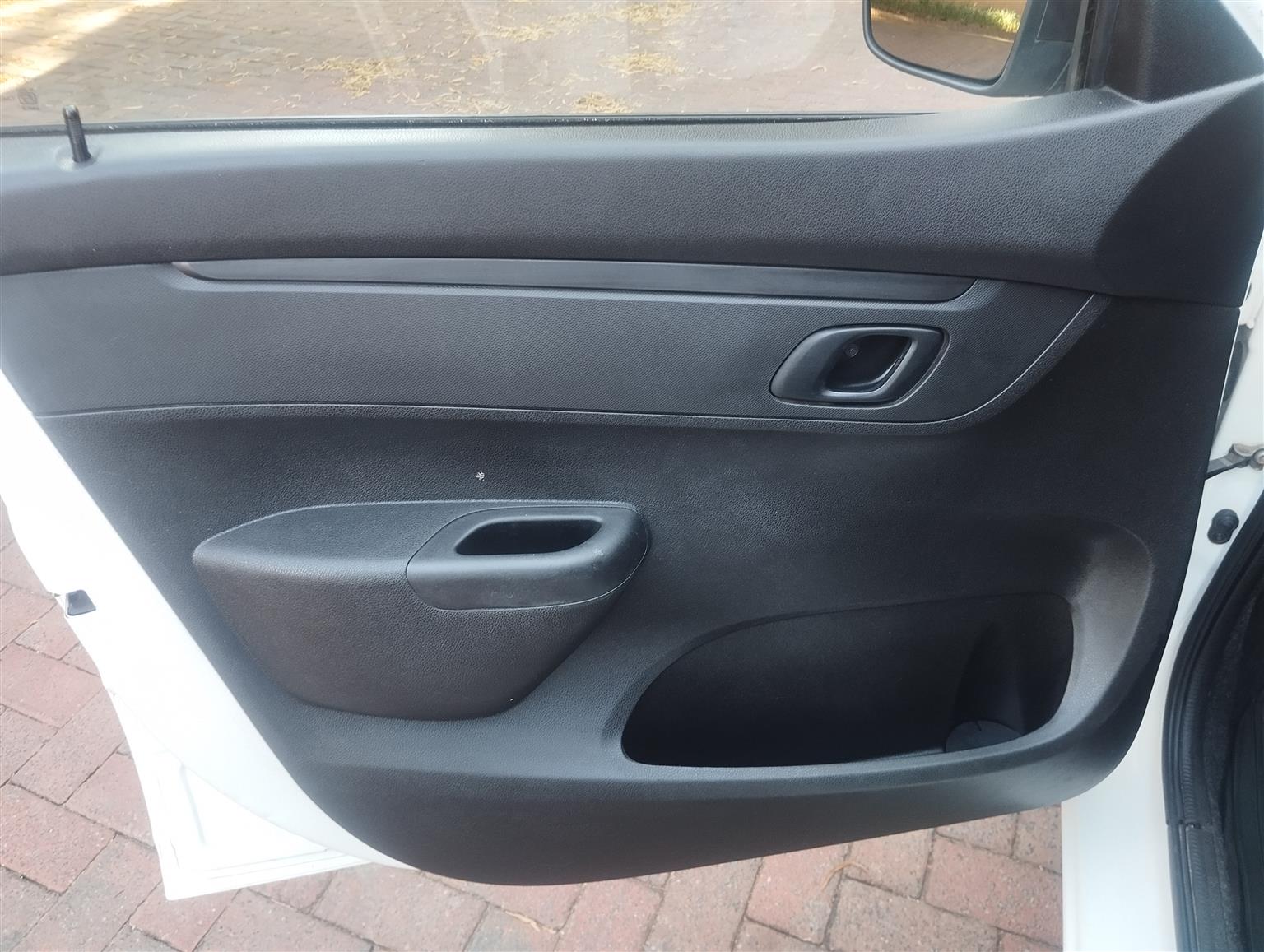 Used 2018 Renault Kwid 1.0 Dynamique - Private Seller Used 2018 Renault Kwid 1.0 Dynamique - Private Seller