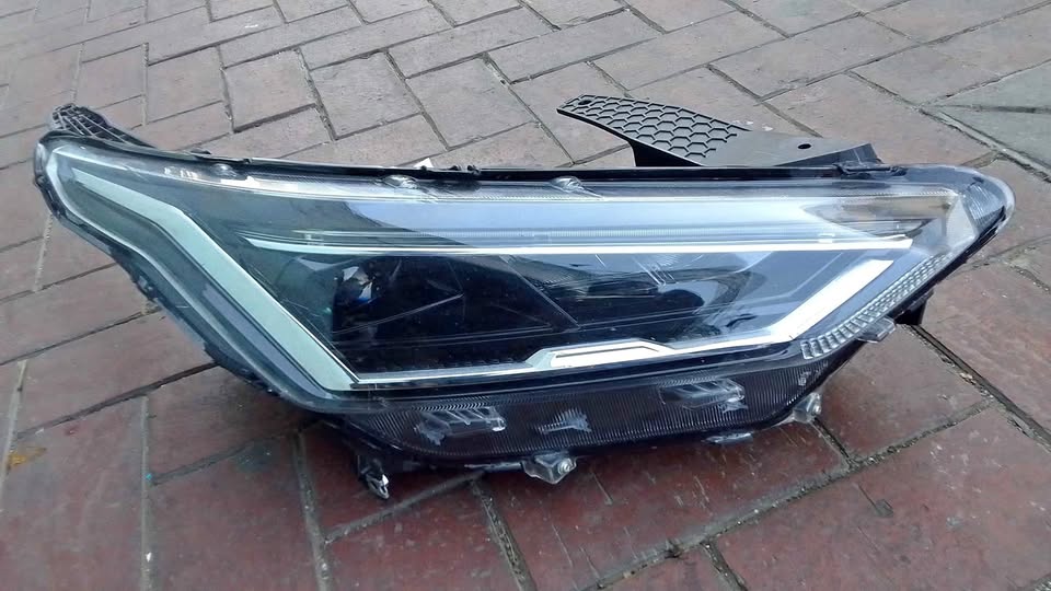 Nissan magnite Led headlight - Private Seller Nissan magnite Led headlight - Private Seller