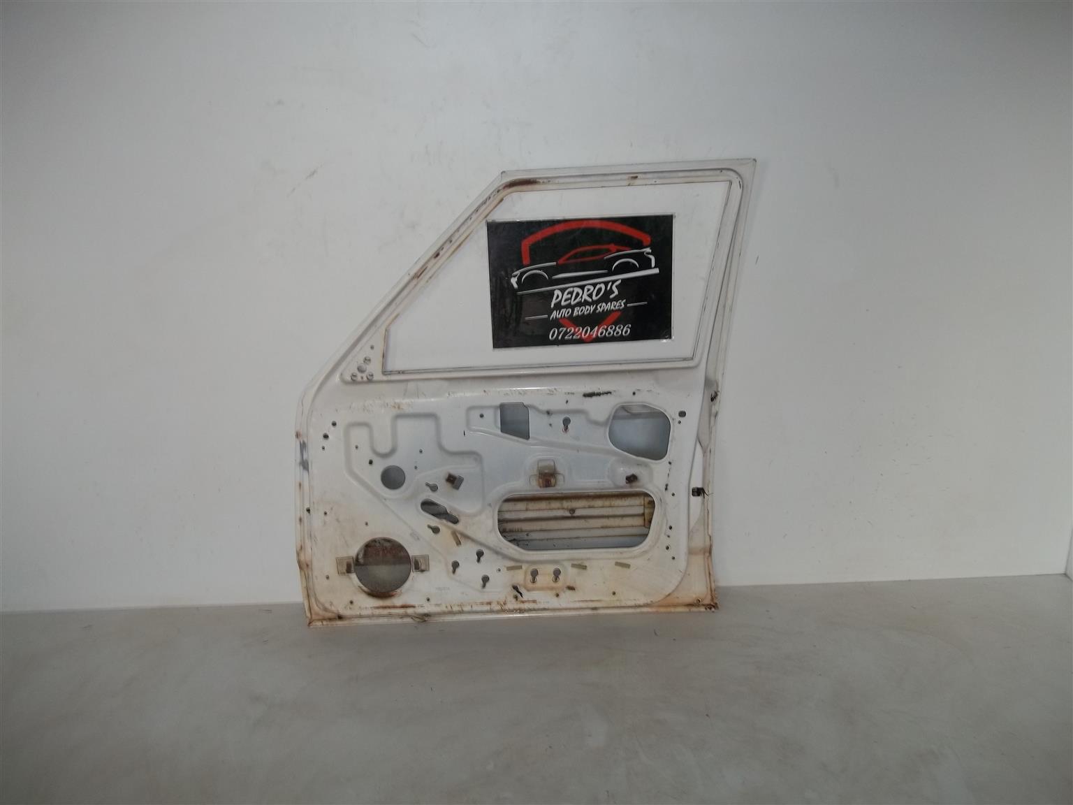 Jeep Cherokee right front driver door - Private Seller