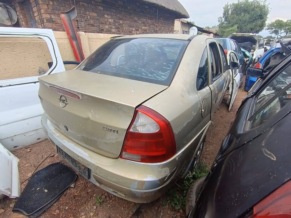 Opel corsa gamma diesel stripping for spares - Private Seller Opel corsa gamma diesel stripping for spares - Private Seller