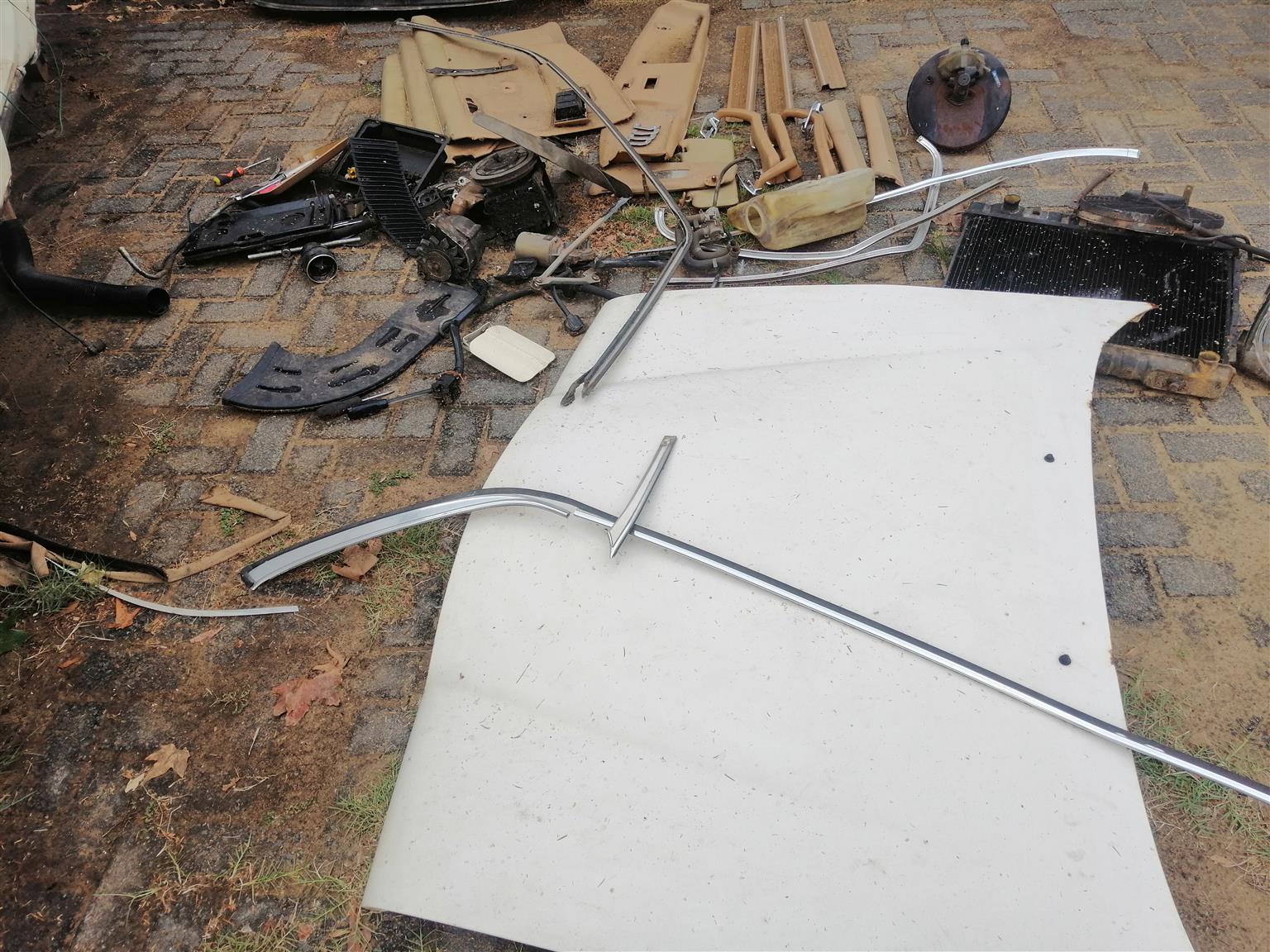 Mercedes benz W123, parts - Private Seller Mercedes benz W123, parts - Private Seller