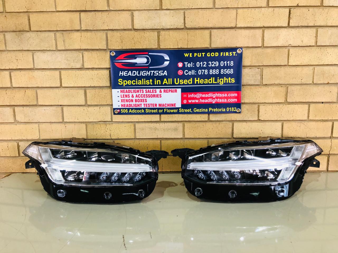 Volvo XC90 left and right side Full LED xenon headlights taking 1 ballasts - Private Seller Volvo XC90 left and right side Full LED xenon headlights taking 1 ballasts - Private Seller