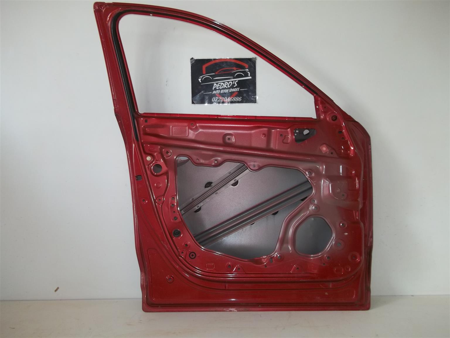 Used Mazda CX-5 left front door for sale in Gauteng | Auto Mart