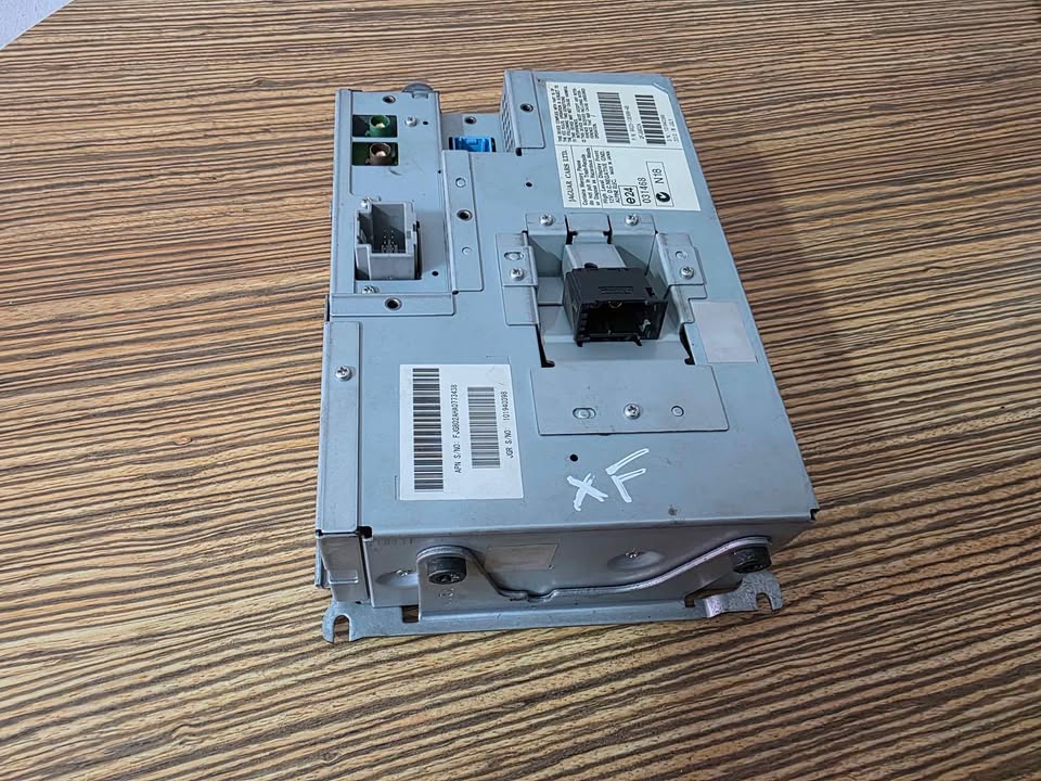 JAGUAR XF RADIO SCREEN - Private Seller JAGUAR XF RADIO SCREEN - Private Seller