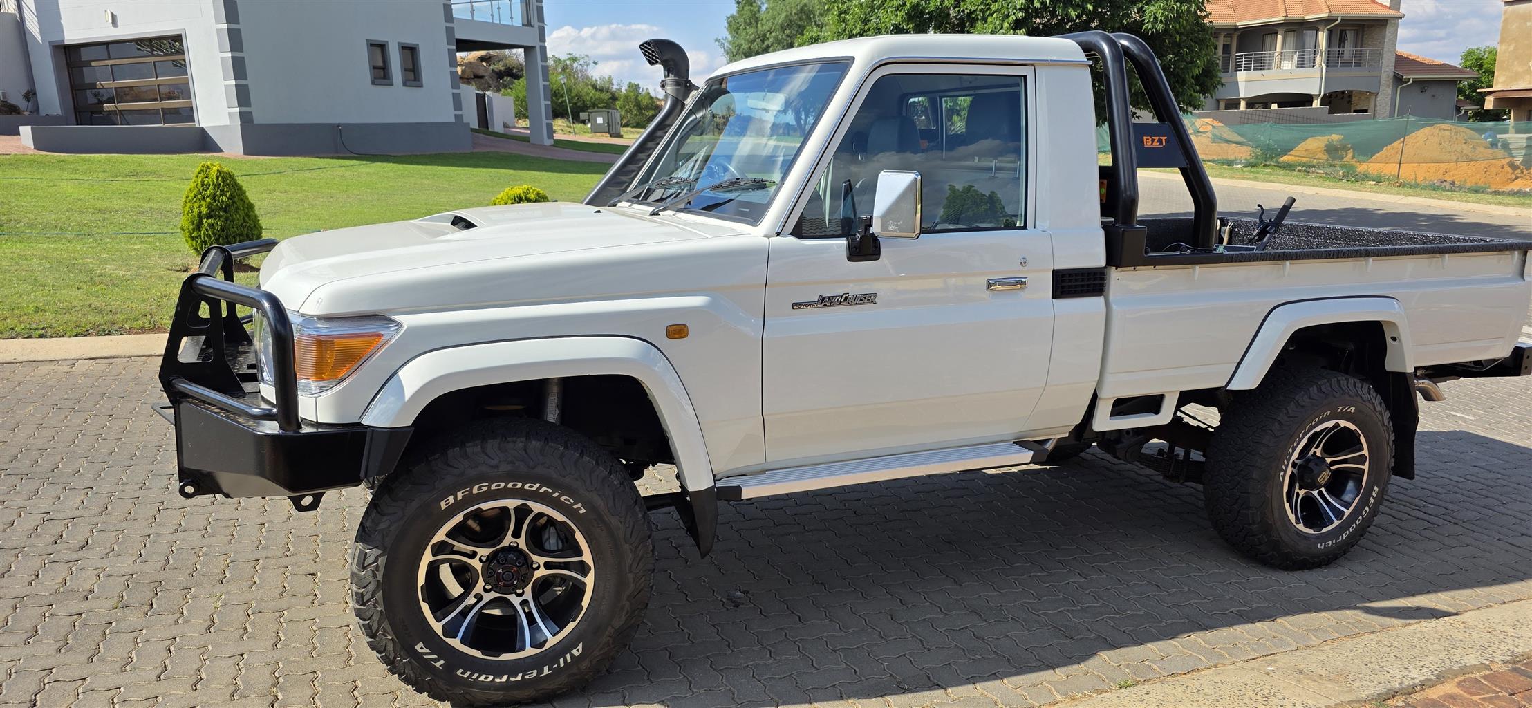 Demo 2019 Toyota Land Cruiser 79 4.5D-4D single cab LX V8 - Private Seller