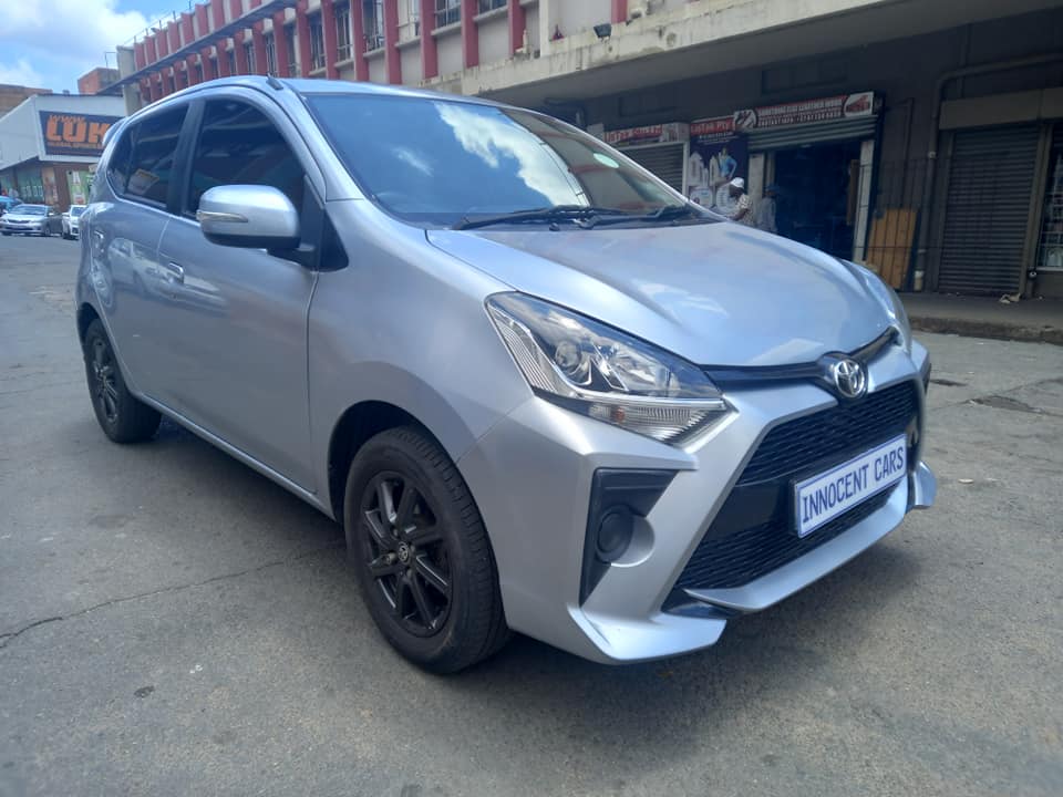 2021 TOYOTA AGYA 1.0 PETROL, MANUAL TRANSMISSION, SILVER COLOUR