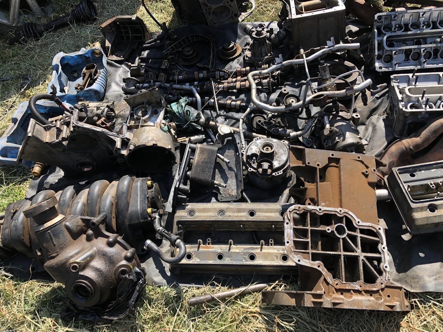 Range Rover 4.4 V8 Engine Parts - Private Seller Range Rover 4.4 V8 Engine Parts - Private Seller
