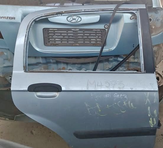 HYUNDAI GETZ RIGHT REAR DOOR FOR SALE. - Private Seller HYUNDAI GETZ RIGHT REAR DOOR FOR SALE. - Private Seller