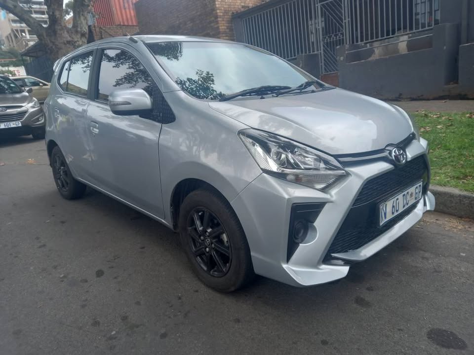 2022 TOYOTA AGYA 1.0 PETROL, MANUAL, Silver, 28000kms,
