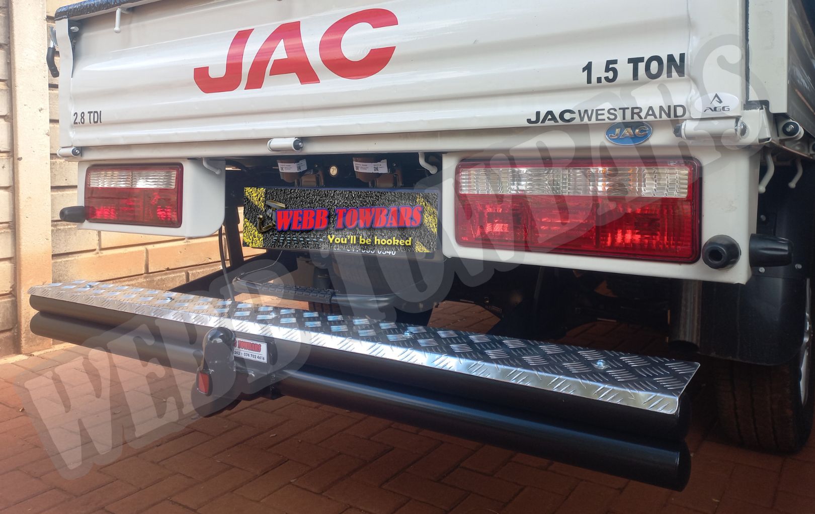 JAC Motors X200 Double Tube and Step Towbars