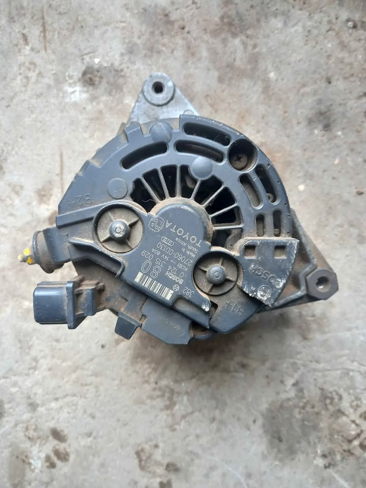 TOYOTA COROLLA ALTERNATOR IN EXCELLENT CONDITION