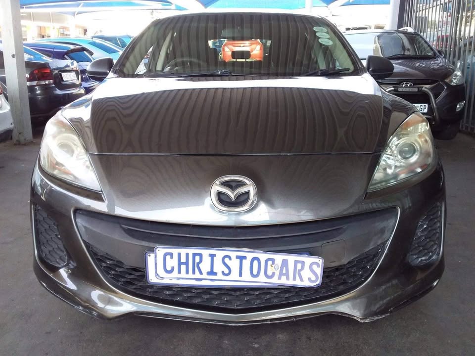 2013 Mazda 3 Dynamic hatchback 2013