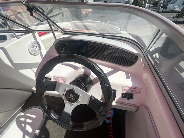 Panache 1850LX with Yamaha F200hp(4-str) Motor - Private Seller Panache 1850LX with Yamaha F200hp(4-str) Motor - Private Seller