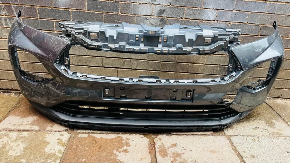 TOYOTA STARLET CROSS BUMPER - Private Seller TOYOTA STARLET CROSS BUMPER - Private Seller