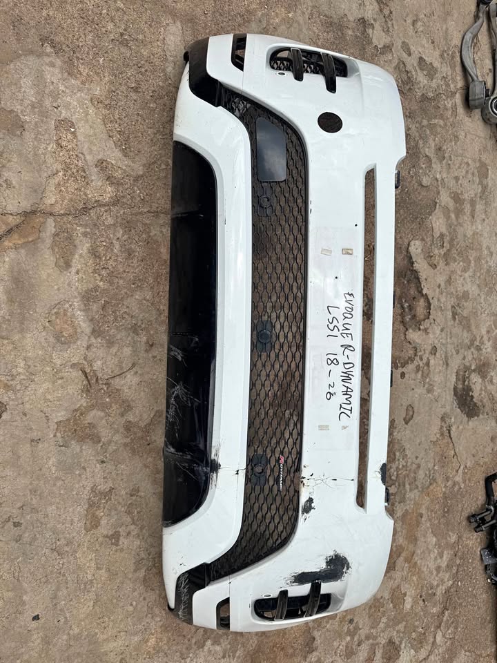Range Rover Evoque Front Bumper - Private Seller Range Rover Evoque Front Bumper - Private Seller