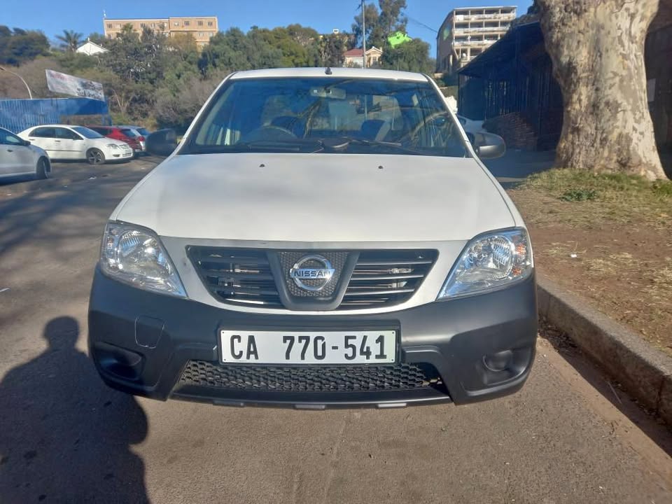 2013 Nissan Np200 1.6 Petrol, Manual, White, 85000kms