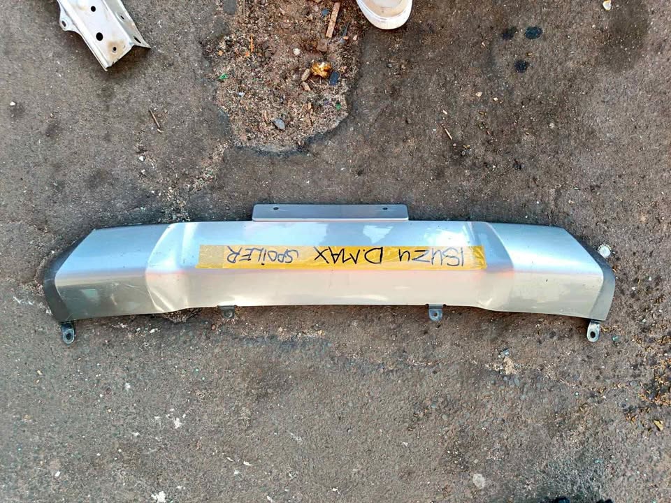 Isuzu Dmax spoiler - Private Seller Isuzu Dmax spoiler - Private Seller