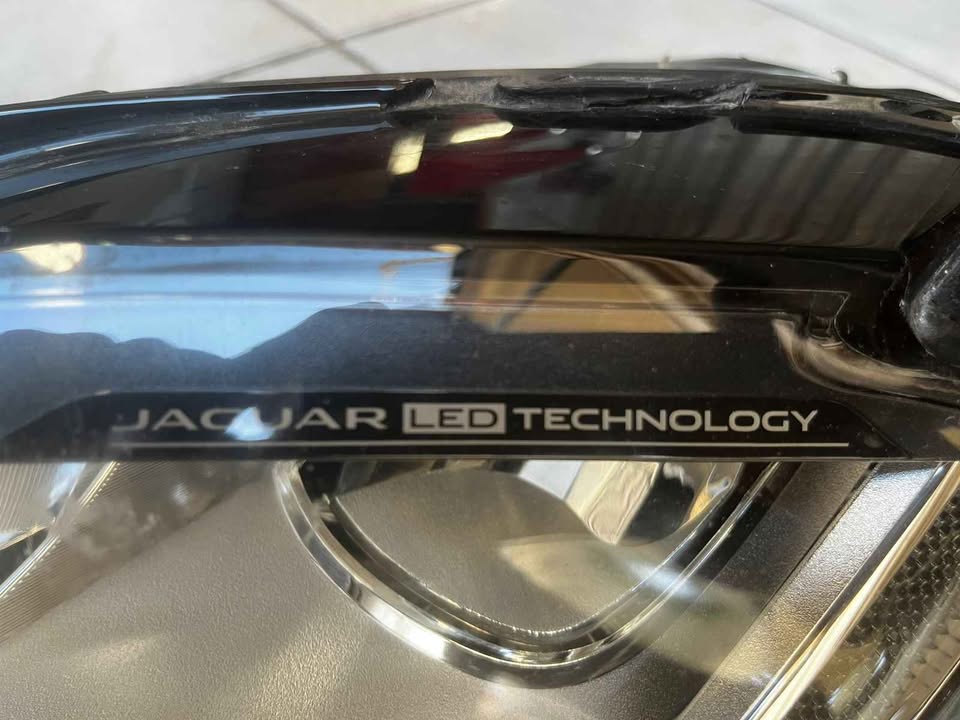 Jaguar F type 2018 model left head light - Private Seller Jaguar F type 2018 model left head light - Private Seller