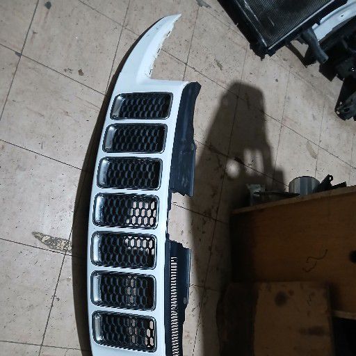 jeep grand cherokee grill - Private Seller