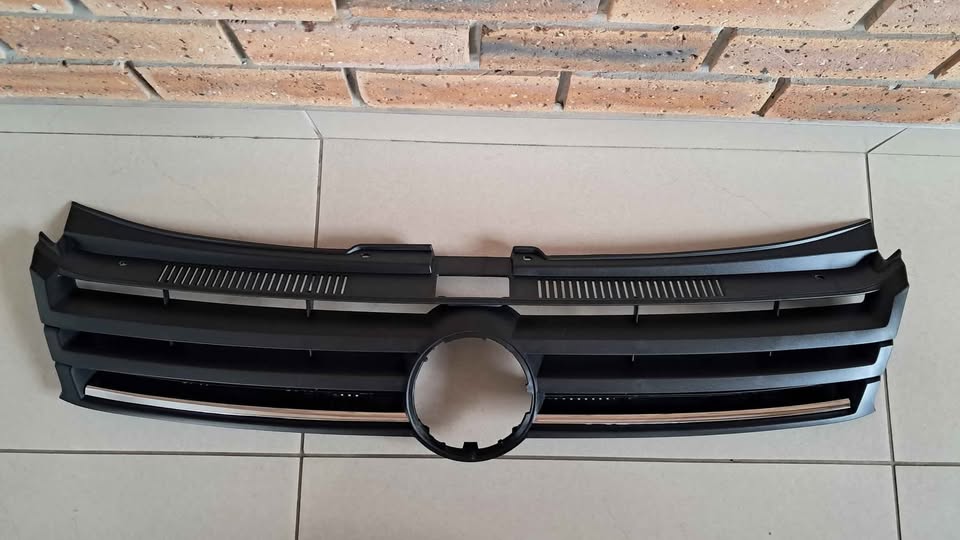 VW POLO VIVO 14/17  NEW FRONT GRILLES FOR SALE