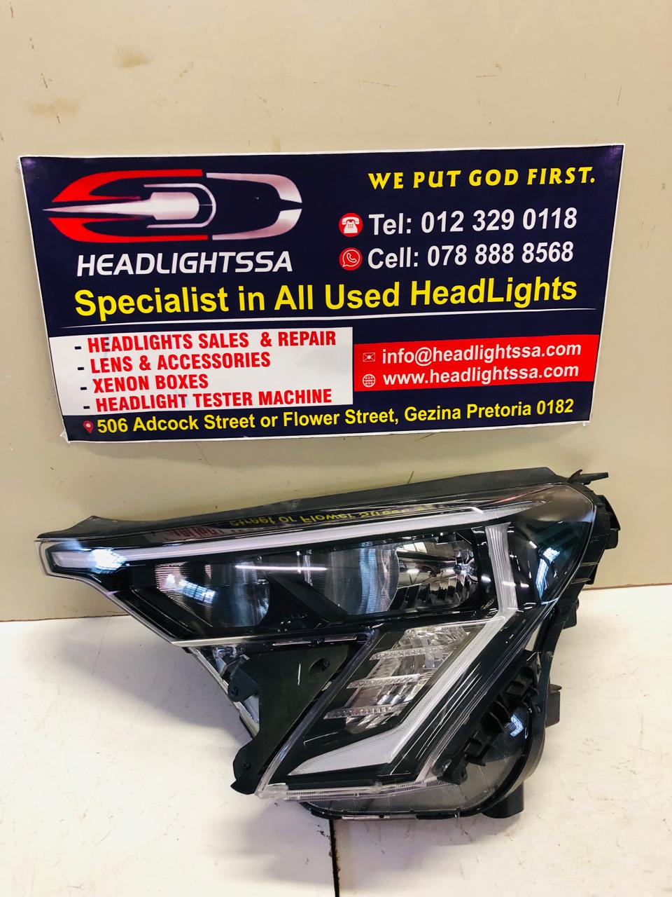 Kia Sonet left side LED headlight (2025) - Private Seller Kia Sonet left side LED headlight (2025) - Private Seller