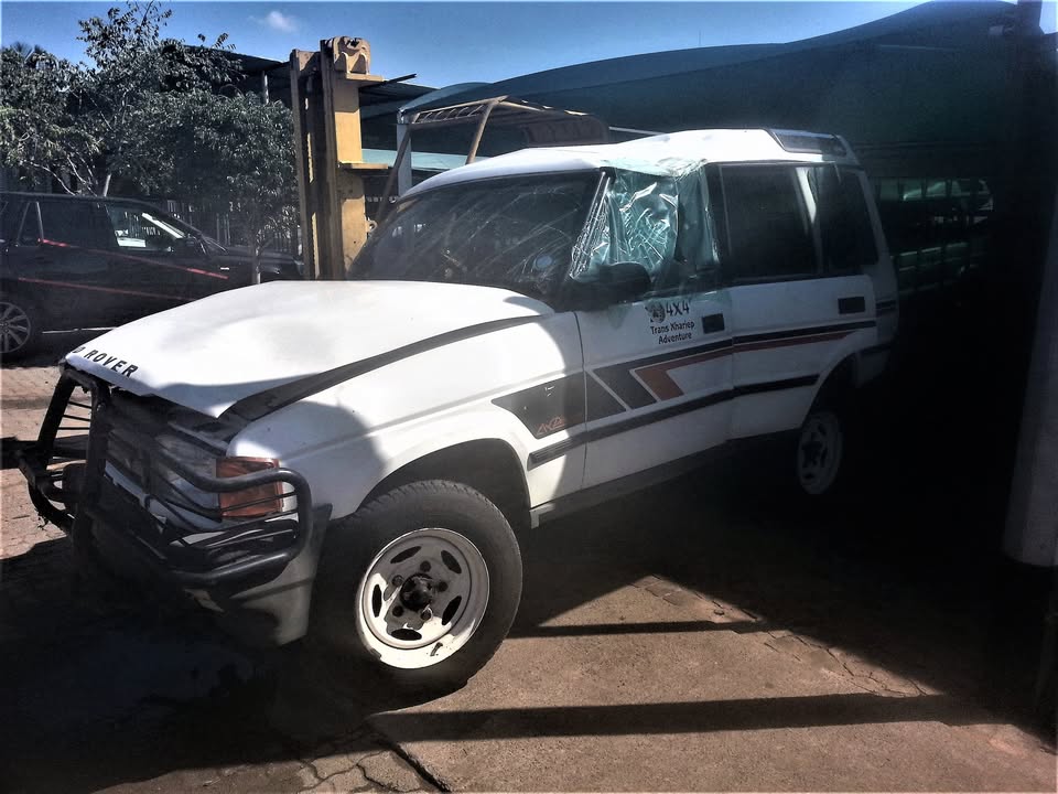 Land Rover Discovery 1 - Stripping for Spares | AUTO EZI