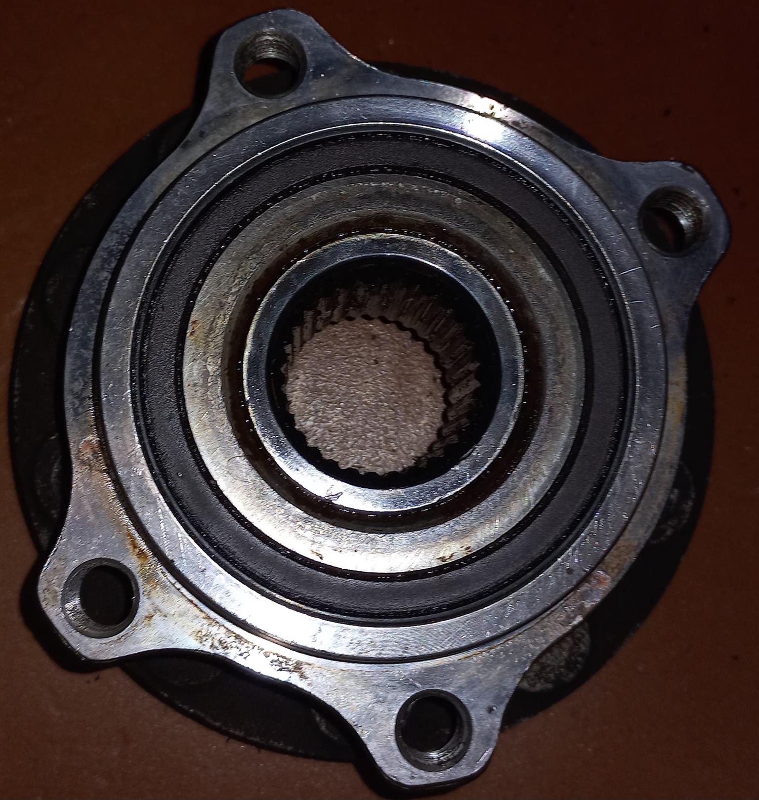 Alfa 159 3.2 v6 Q4 - 2006 wheel bearing - Private Seller Alfa 159 3.2 v6 Q4 - 2006 wheel bearing - Private Seller
