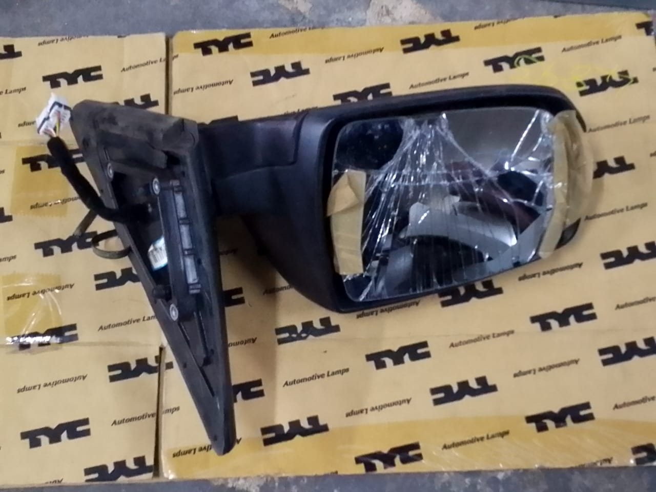 (2013-2015) KIA SONANTA LHS MIRROR WITH INDICATOR