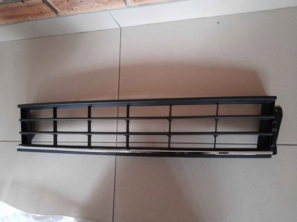 VW POLO VIVO FACELIFT 2014/17  BRAND NEW LOWER CENTER GRILLES FORSALE PRICE