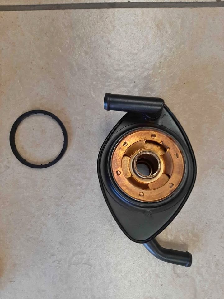Used ISUZU KB250 KB280 OIL COOLER. FOR VARIOUS OTHER CARS. for