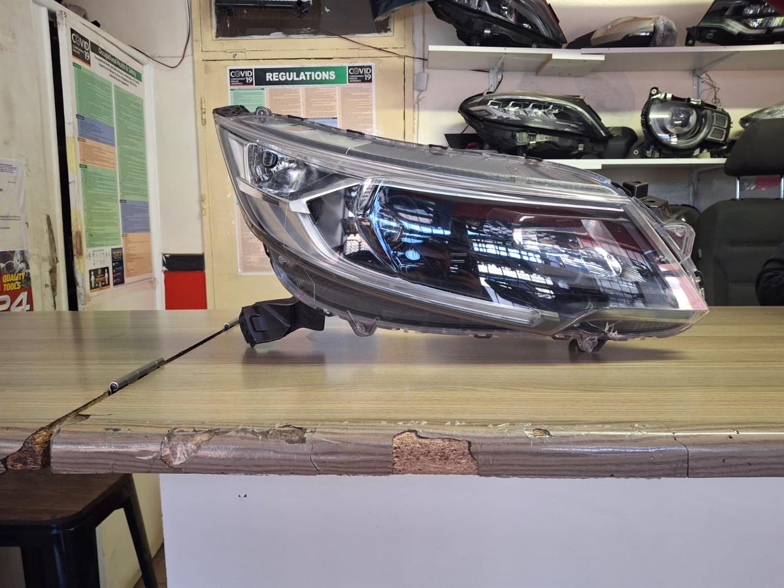 2020 HONDA JAZZ HEADLIGHT RIGHTSIDE AVAILABLE FOR SALE - Private Seller