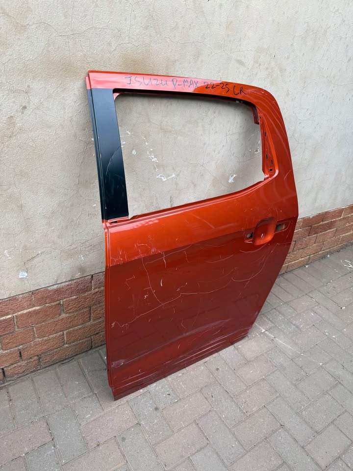 Isuzu D-Max Left Rear Back Door - Private Seller Isuzu D-Max Left Rear Back Door - Private Seller