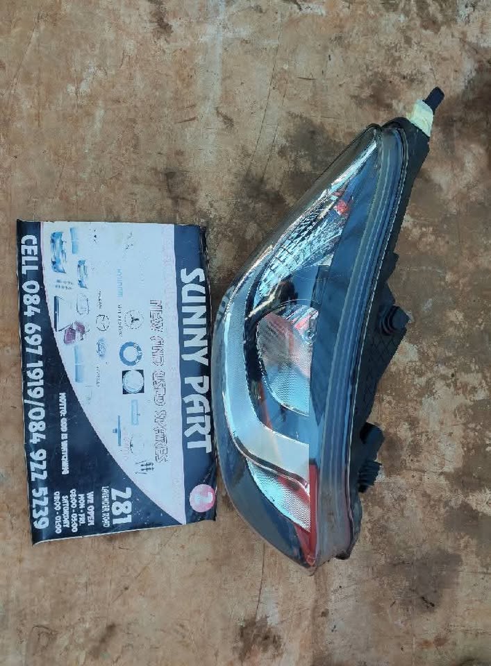 Hyundai i20 Headlight - Private Seller
