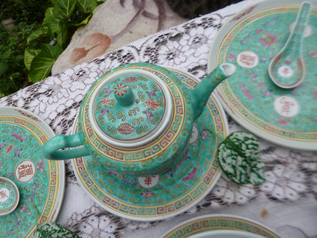48 Piece Vintage Chinese Tea Set
