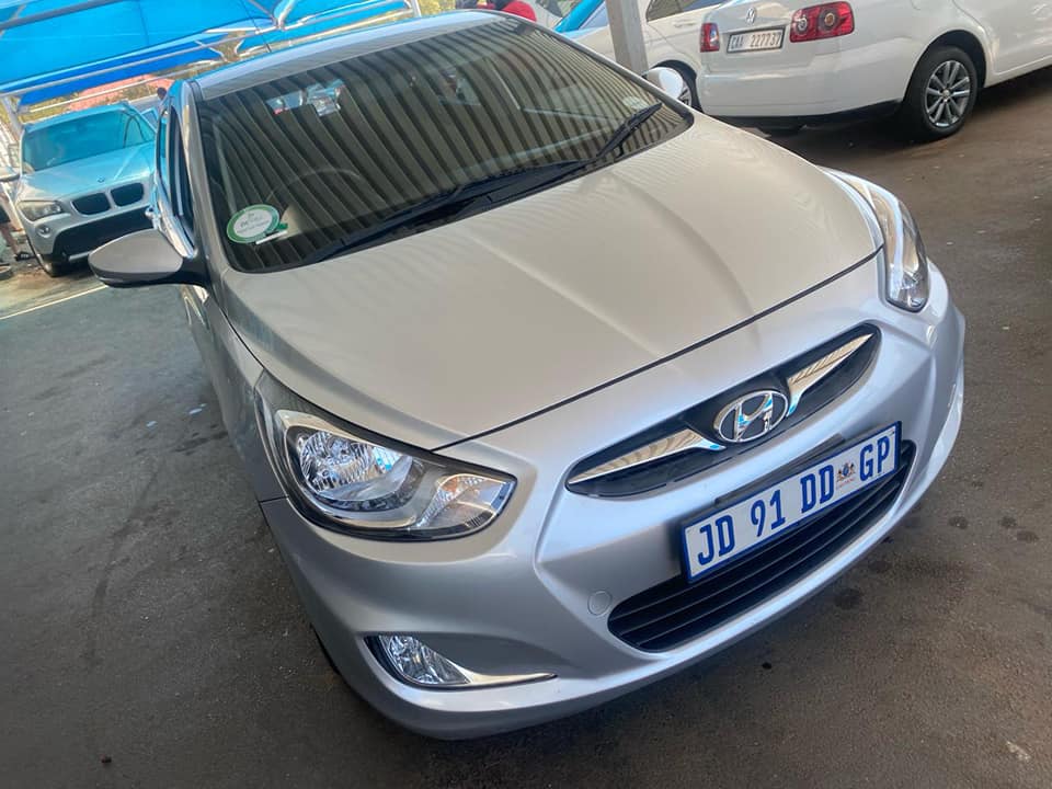 2015 HYUNDAI ACCENT 1.6 HATCHBACK