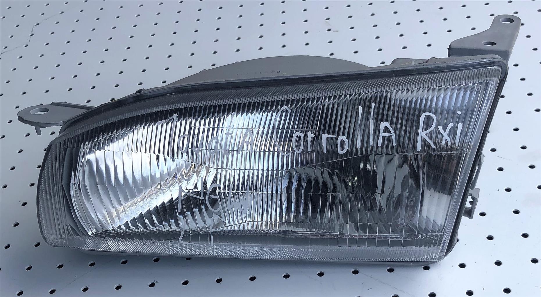 TOYOTA COROLLA RXI NEW LEFT HEADLIGHT (ZCCT) - Private Seller TOYOTA COROLLA RXI NEW LEFT HEADLIGHT (ZCCT) - Private Seller