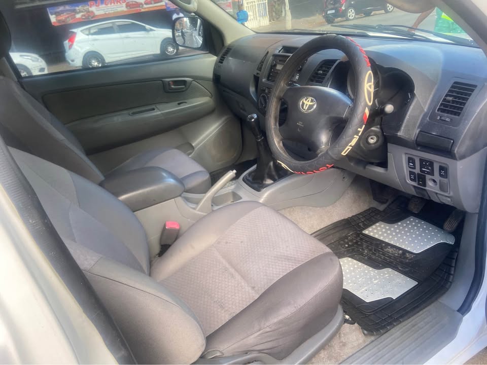 2011 Toyota Hilux 2.5 92.000km
