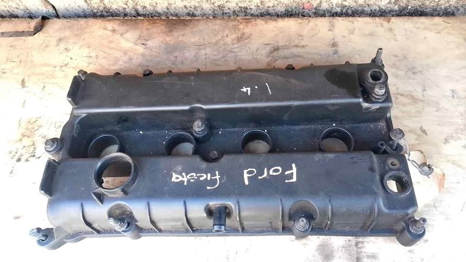 Ford Fiesta 1.4 tappet cover - Private Seller Ford Fiesta 1.4 tappet cover - Private Seller