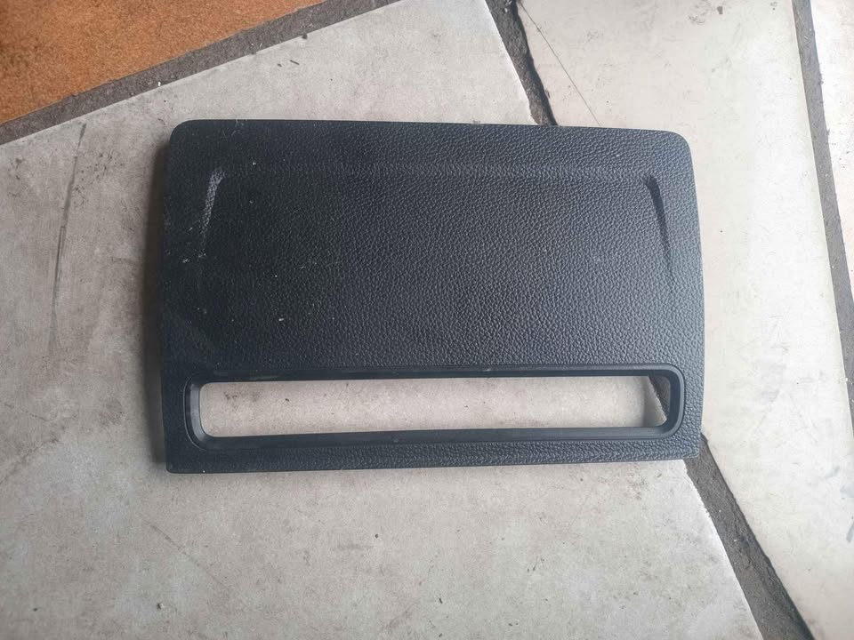 The OEM Part number is 8V0 857 186 E / 8V0857186E. 2016 Audi A3 Convertible. - Private Seller