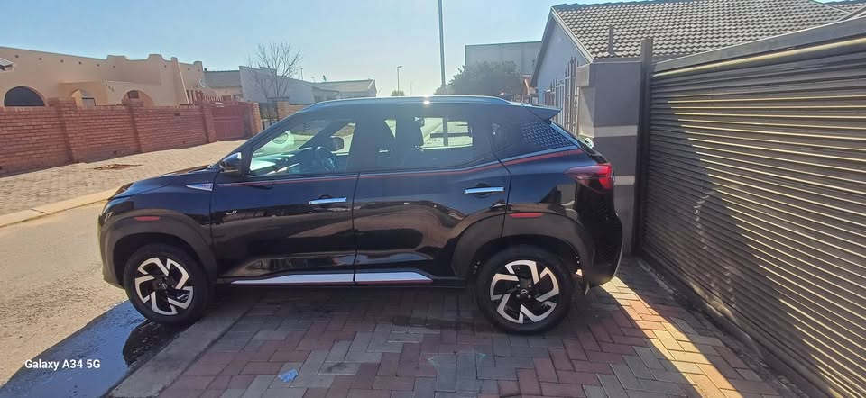 2022 Nissan magnite 1.0 turbo accenta red edition